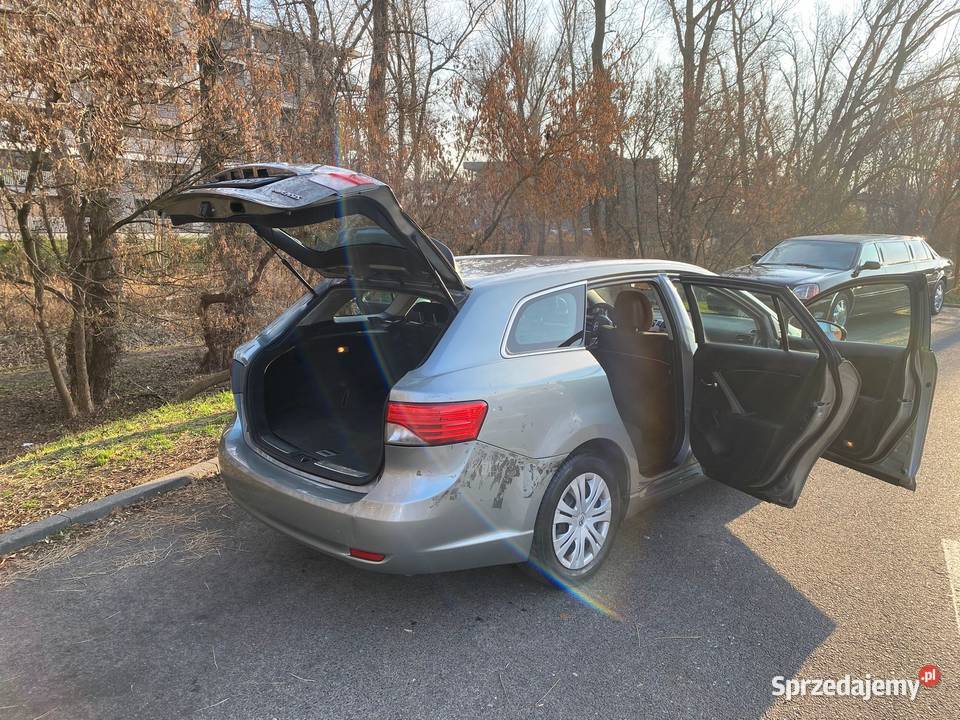 Toyota Avensis 20 D4D kombi 2013 mazowieckie Warszawa