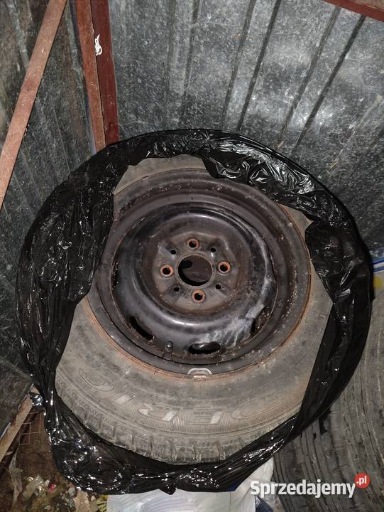 Opony zimowe z felgami FSO Polonez R13 zima małopolskie Bochnia