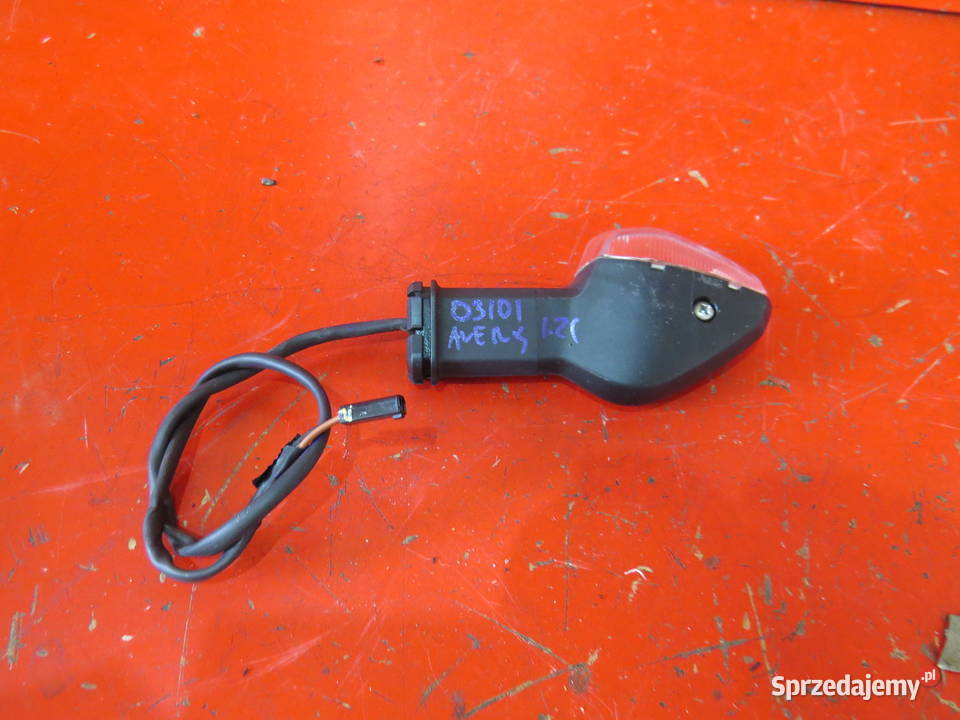 SUZUKI AVENIS 125 kierunkowskaz kierunek Warszawa