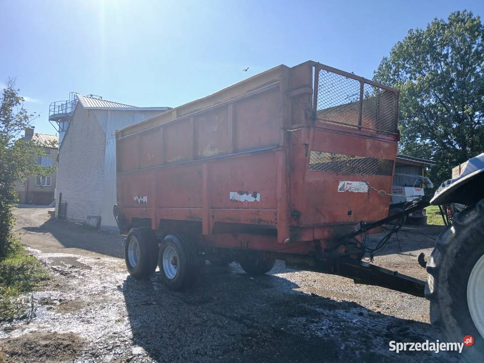 Przyczepa rozrzutnik objetosciowa agrimat t120 Skała