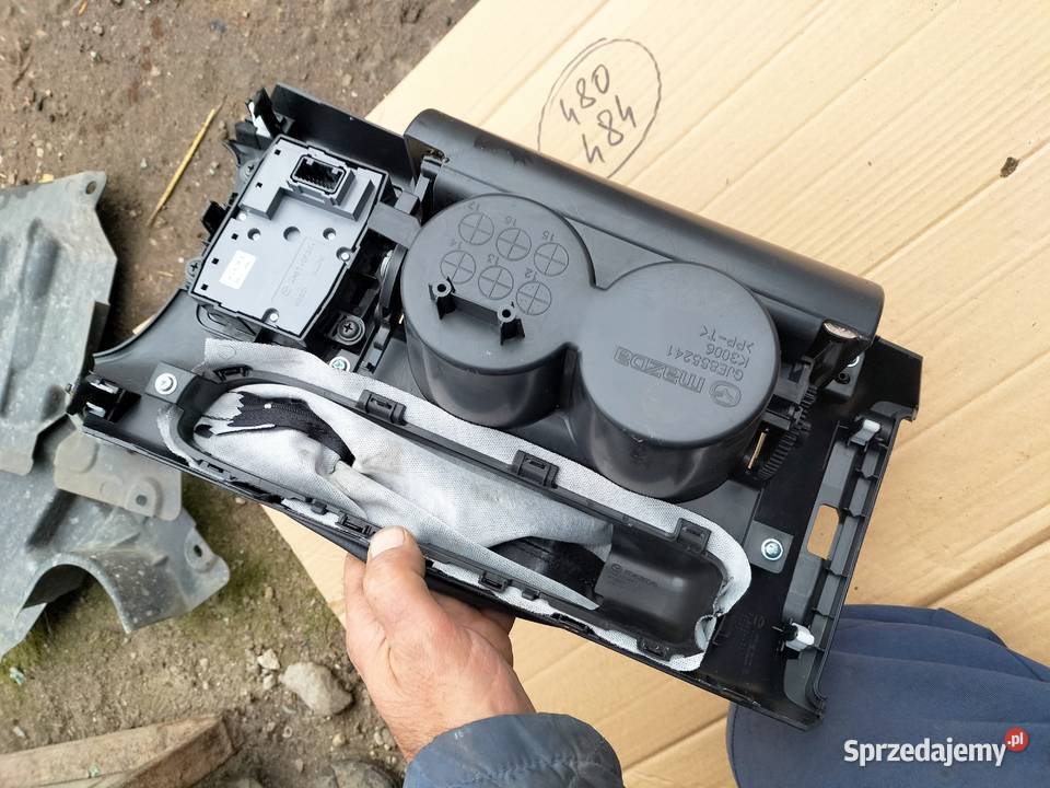 MAZDA 6 GJ 20131018 PANEL RADIA NAWIGACJI Kamień-Kolonia sprzedam
