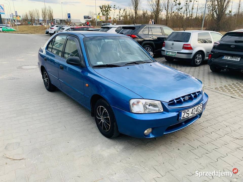 Hyundai accent 13 benzyna nowy przegląd manualna Accent Szczecin sprzedam