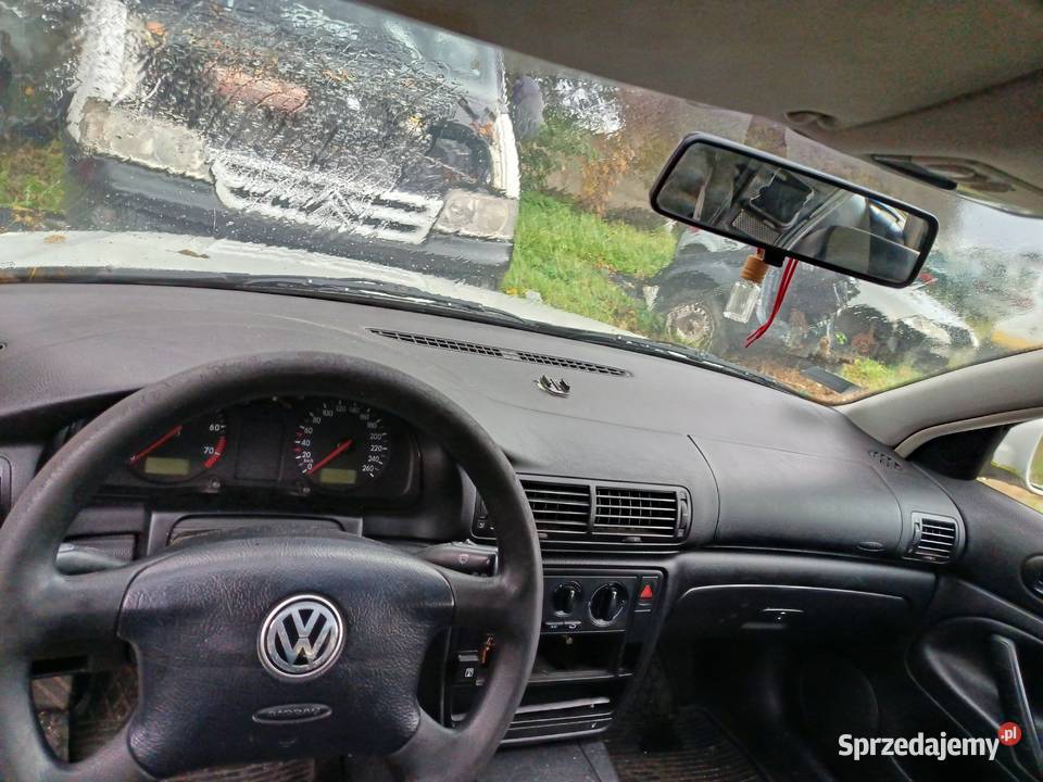 Volkswagen Passat Kombi 18 92 kw 1998 r dawca Szklarka Myślniewska