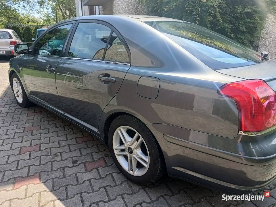 Toyota Avensis LPG 18 Knurów