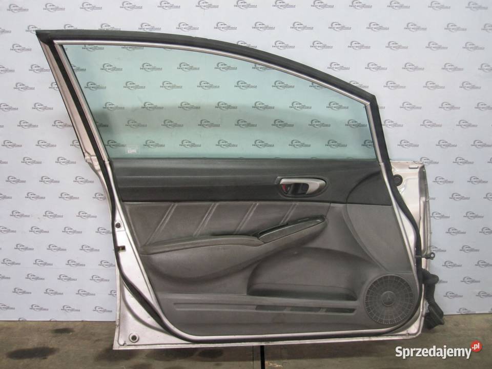 HONDA CIVIC VIII 07r drzwi lewe przód