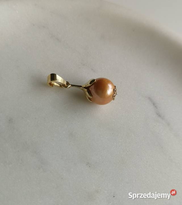 zawieszka złota perła 19 e Toruń