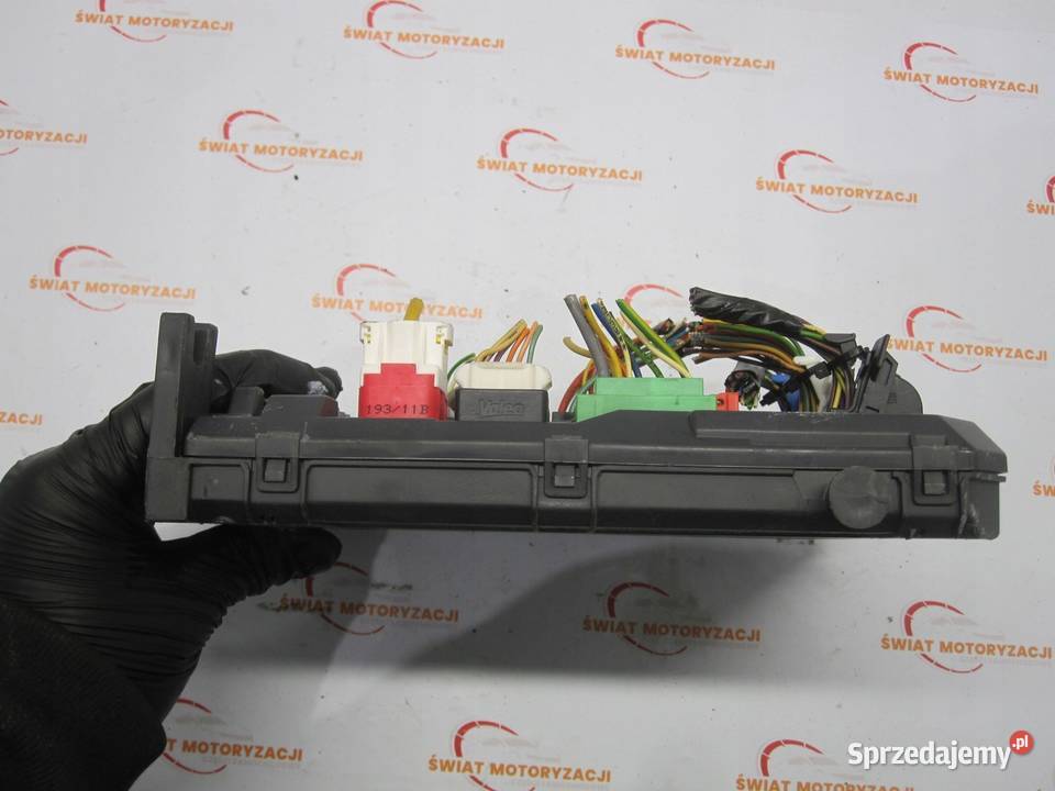 PEUGEOT 207 14 VTI 11r moduł BSI 9666952080 Kielce sprzedam