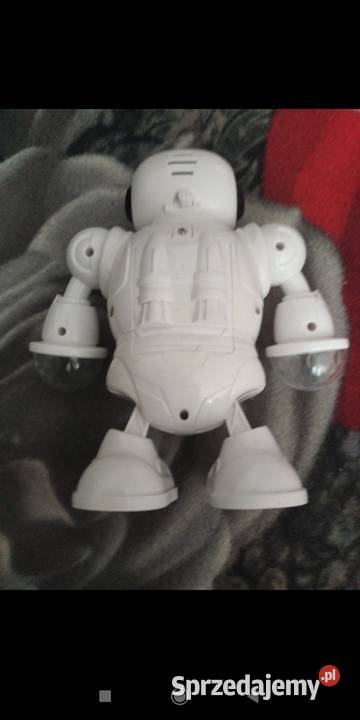 Nowy robot Dancing Świętajno