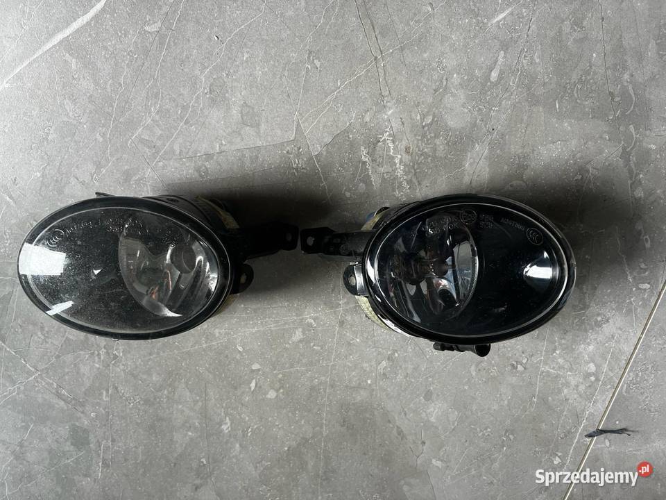 lampa przednia prawa vw touareg 7P1 941 034 dolnośląskie Strzelin