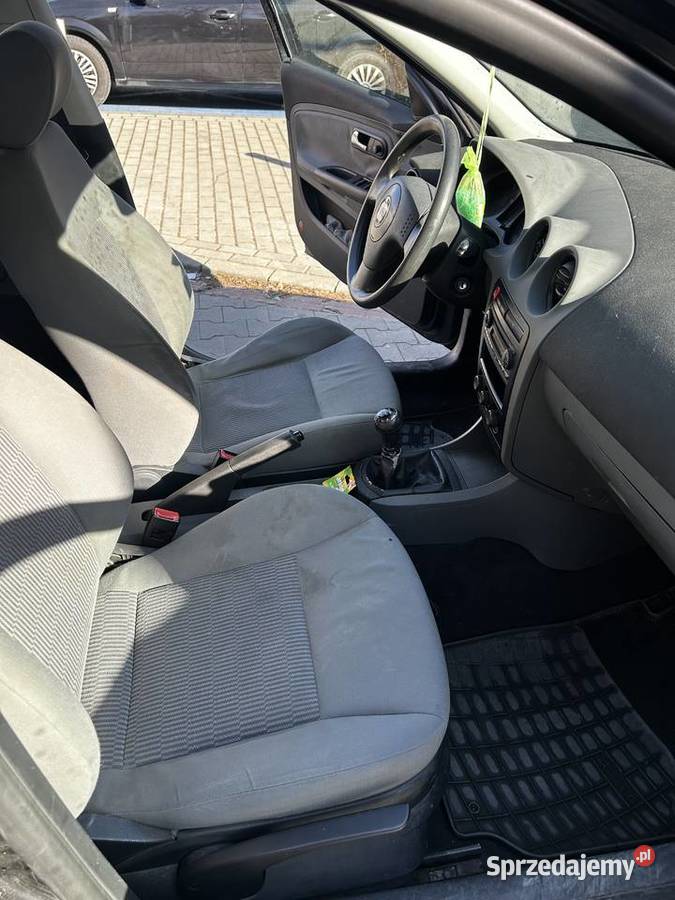 Seat Ibiza 2003 14 benzyna 75 koni elektryczne lusterka Tarnów