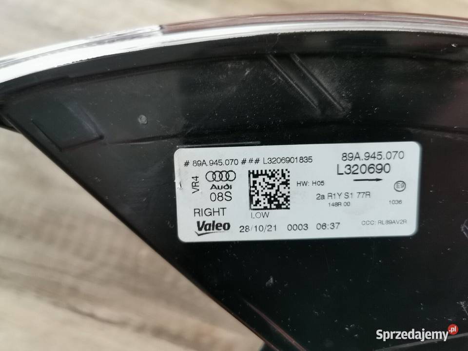 światło prawe Audi Q4 ETron 89A945070 lampy tylne sprzedam