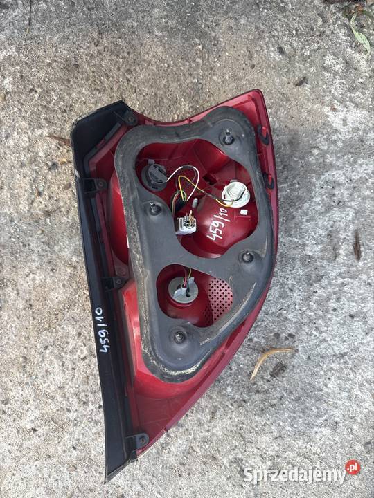 Lampa tył lewa Kia ceed I 0609 HB Ostrów Wielkopolski sprzedam