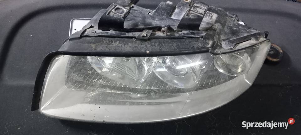 Lampa przednia lewa Audi a4 b6