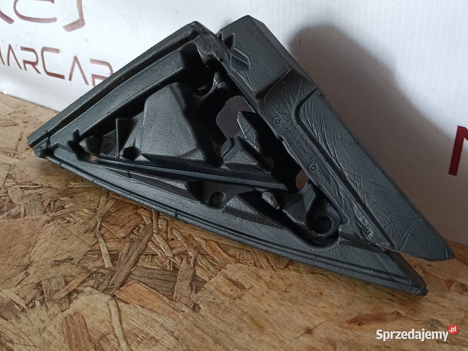BMW 1 F40 PIANKA USZCZELKA LUSTERKA PRAWEGO osobowe Pleszew