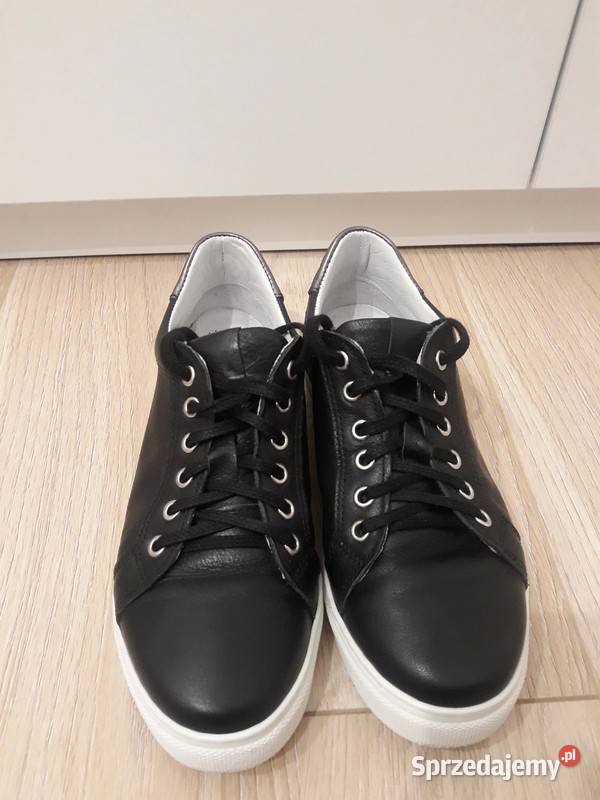 Czarne skórzane półbuty sportowe Venezia