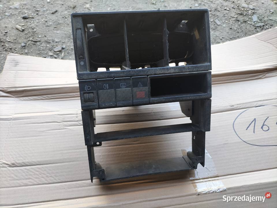 AUDI 80 B3 B4 PANEL SCHOWEK ŚRODKOWY RAMKA RADIA lubelskie Kamień-Kolonia