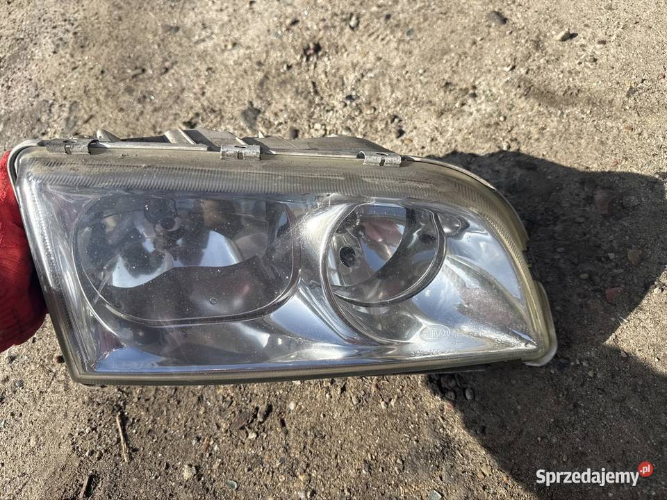 Lampa przód Volvo v40 s40 I wielkopolskie Ostrów Wielkopolski