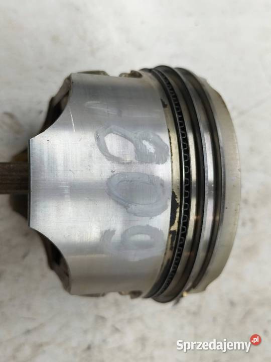 TŁOK KORBOWÓD 13 16V Suzuki Wagon R I 19932006 Blok silnika