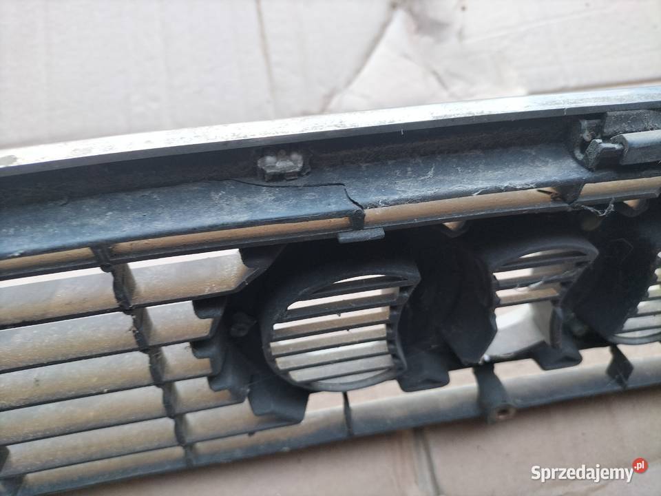 AUDI 80 B4 ATRAPKA GRIL Kamień-Kolonia