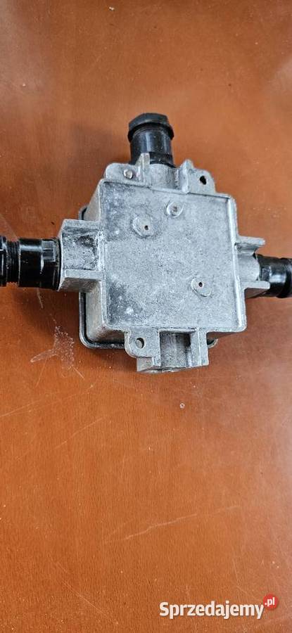 Nowa używanaAluminiowa rozeta włącznik z epoki Barlinek