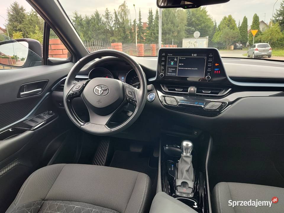 TOYOTA CHR 20 HYBRYD isofix