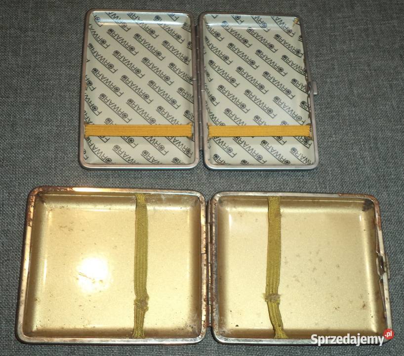 Stara metalowa tabakierka stara papierośnica