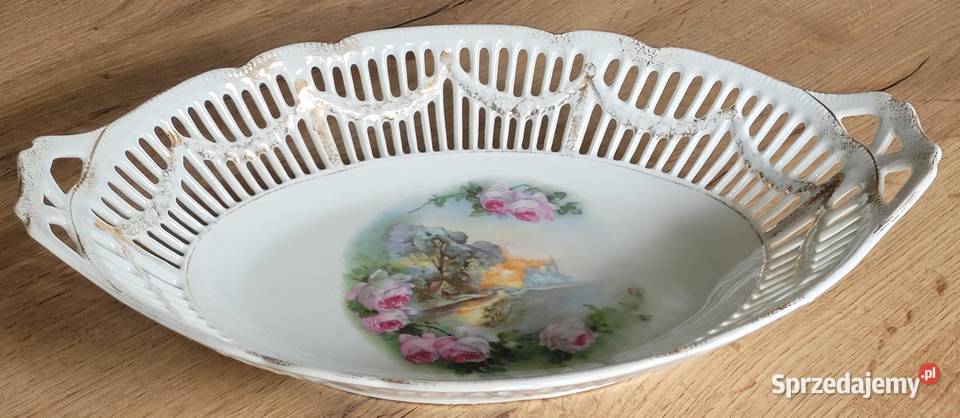 Zabytkowa ażurowa patera z uszami w secesyjnym Kraków