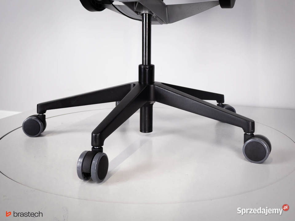 Fotel biurowy Steelcase Think V2 Sątoczno