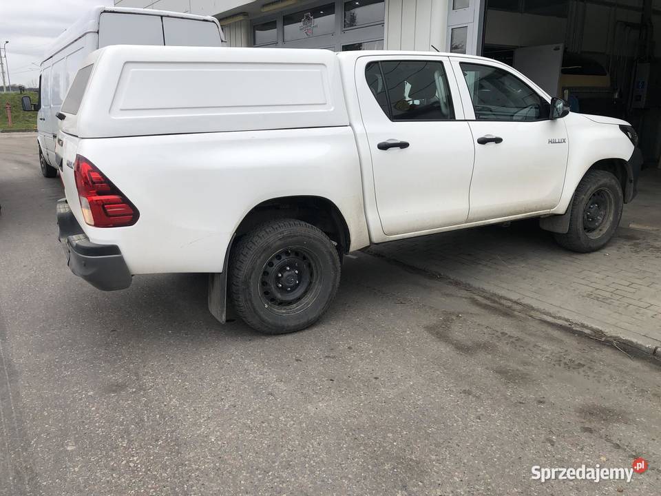 Zabudowa Hardtop Toyota Hilux 2016 Relingi na Pasłęk