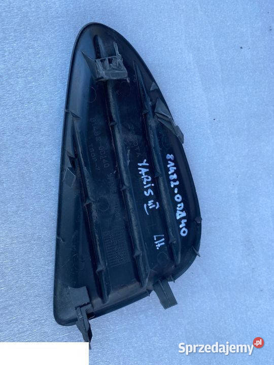 TOYOTA YARIS III KRATKA ZDERZAKA LEWA 814820D140 lubelskie Kozubszczyzna sprzedam