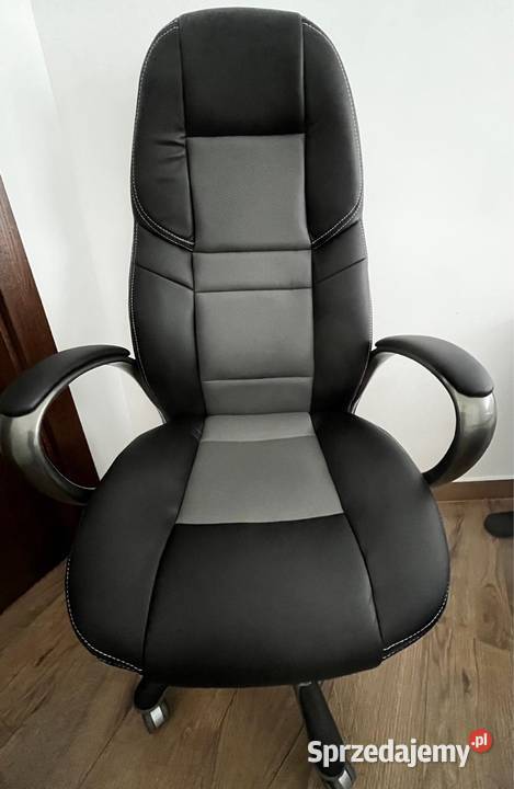 Fotel biurowy obrotowy