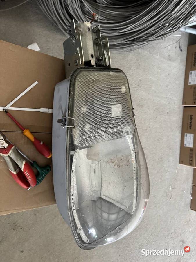 Lampy sodowe Philips moc 15 W krótkie wysięgniki