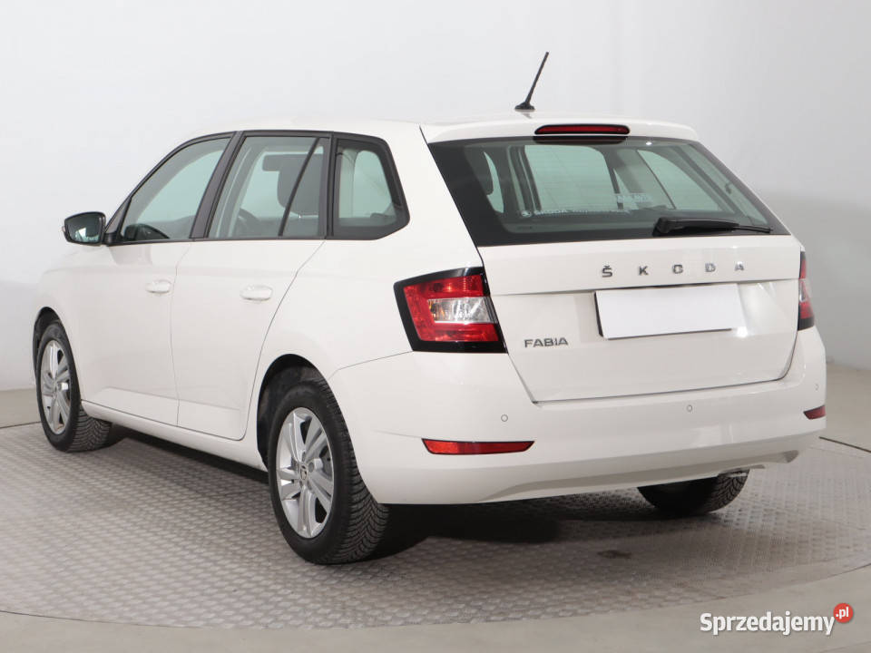 Skoda Fabia 10 TSI śląskie