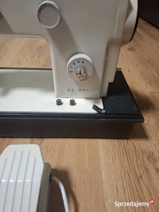 Maszyna do szycia Victoria