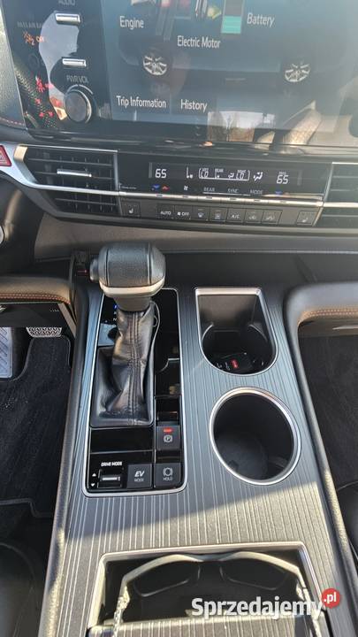 Toyota Sienna Toyota Sienna XSE BLACK 20 Rok produkcji 2021 Sienna Mielec sprzedam