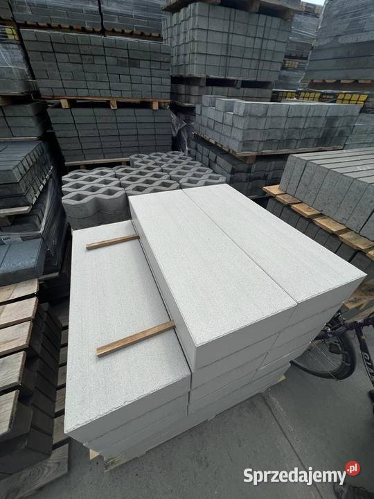 Schody gotowe stopnie schodowe SIERADZ BLOK