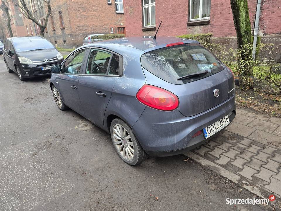 Ekonomiczny Fiat Bravo 19 jtd 120 koni manualna Orzech