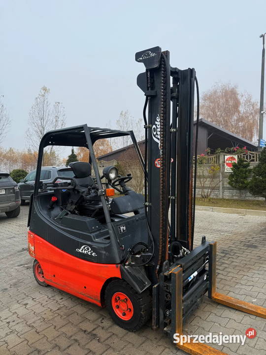 wózek widłowy elektryczny LINDE E20 przesuw łódzkie Działoszyn