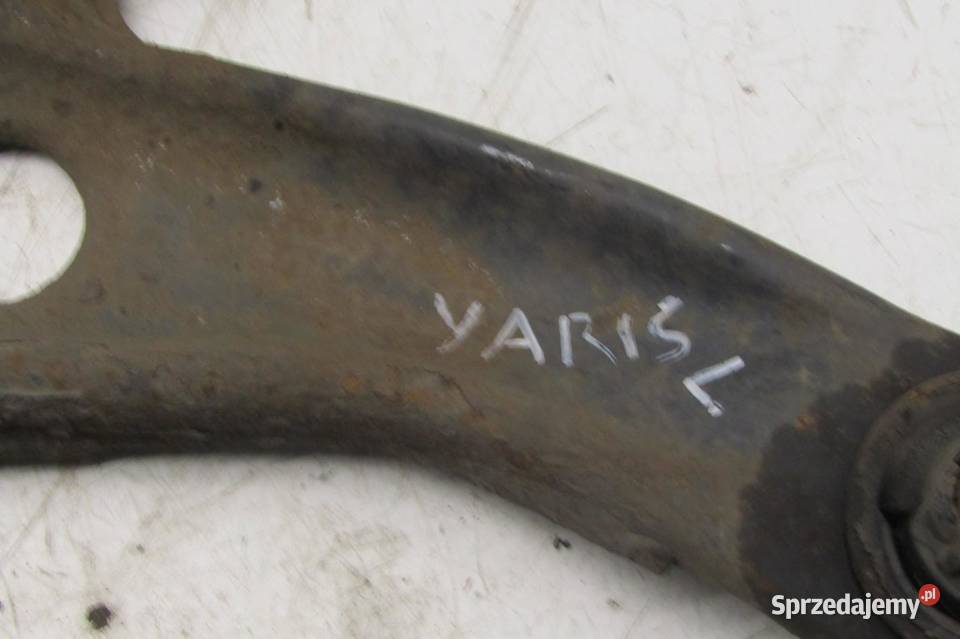WAHACZ PRZEDNI LEWY PRZÓD 13 VVTi TOYOTA YARIS Wahacze