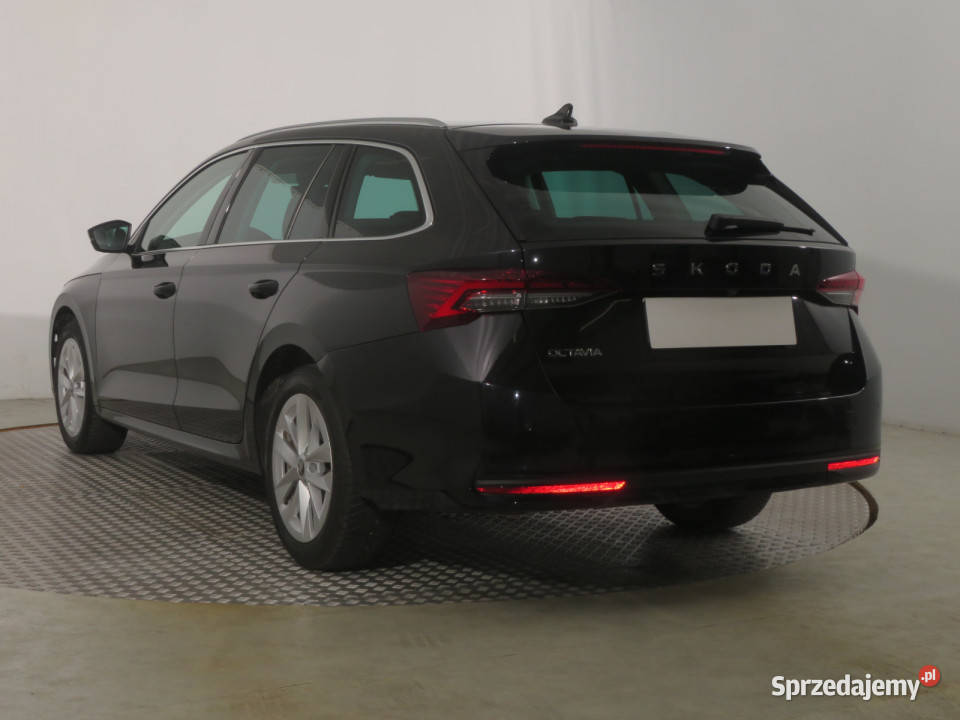 Skoda Octavia 15 eTSI mHEV światła LED Katowice