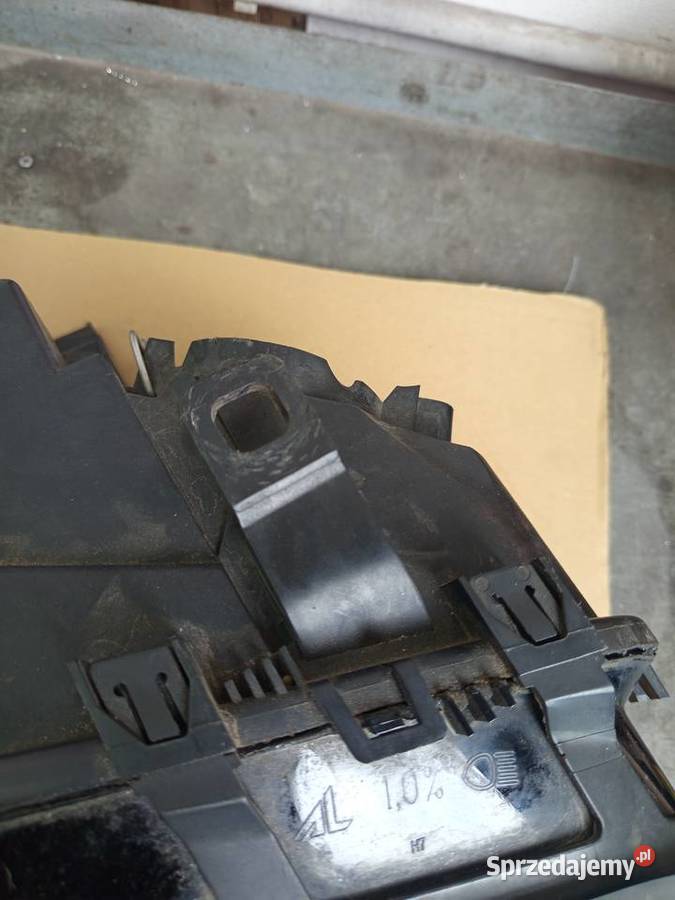 Reflektor prawy BMW X3 e83 Xenon lift Lampy przednie podkarpackie Rzeszów