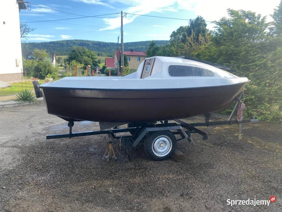 BEZ2 łódka łódź kabinowa Pozostałe Ustrzyki Dolne