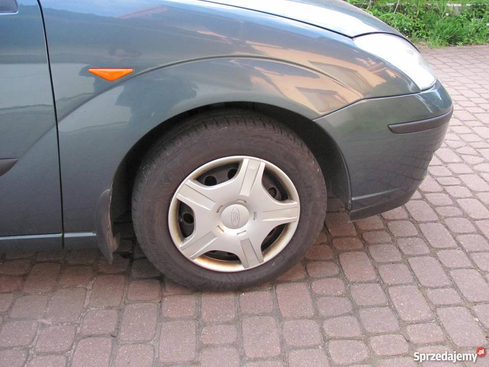 Ford Focus 2003 hatchback neptune green pierwszy Dawidy Bankowe