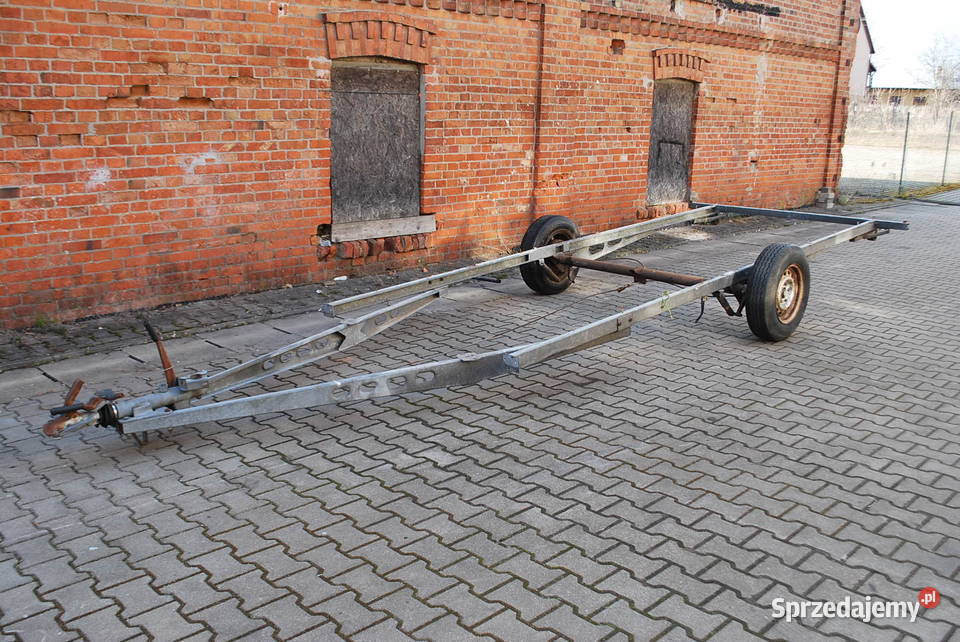PODWOZIERAMA DO PRZYCZEPY Grzebowilk