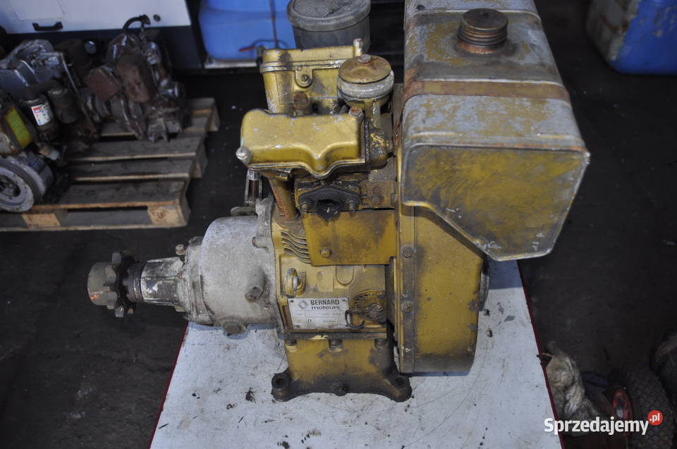 Silnik 4 suwowy BernardMoteurs type 110 TER z Sierakowice