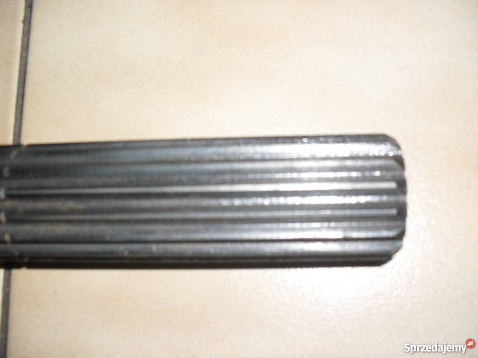 Półoś zwolnicy tylnej do URSUS C360 C355 C4011 nieuszkodzony Włodary