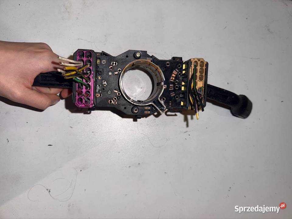 Przełącznik zespolony Audi A4 B5 osobowe Ostrów Wielkopolski