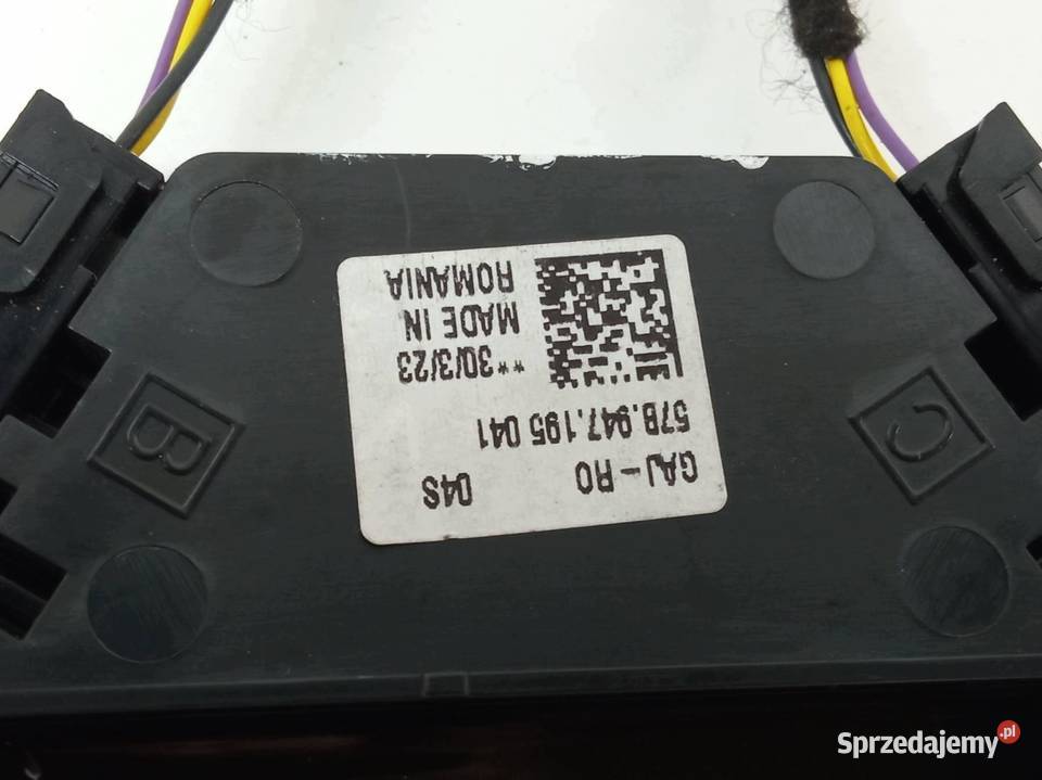 DEKOR LISTWA OZDOBNA DESKI 57B947195 Skoda Karoq