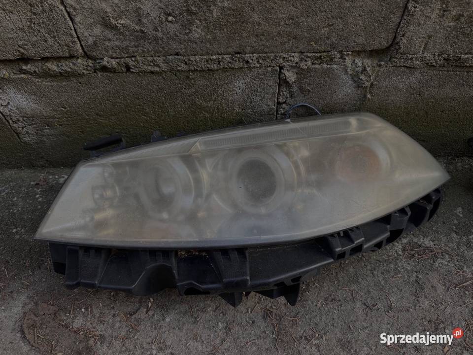 Lampa przód prawa Renault Megane II