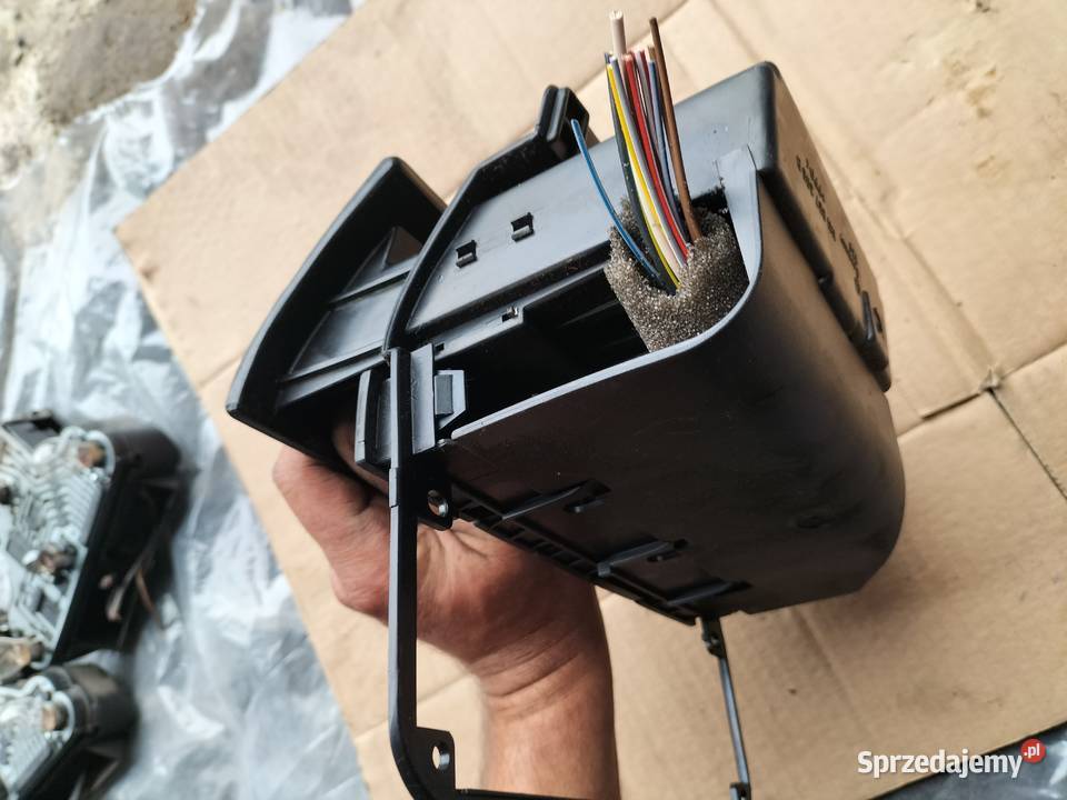 Volkswagen GOLF 3 ZAPALNICZKA POPIELNICZKA Kamień-Kolonia